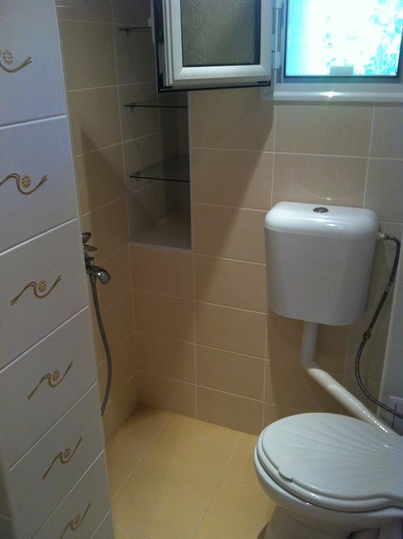 Guest House Nadezhda Khisaria Rom bilde